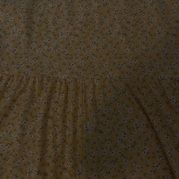 Yellow flower romper - Picture 7 of 7